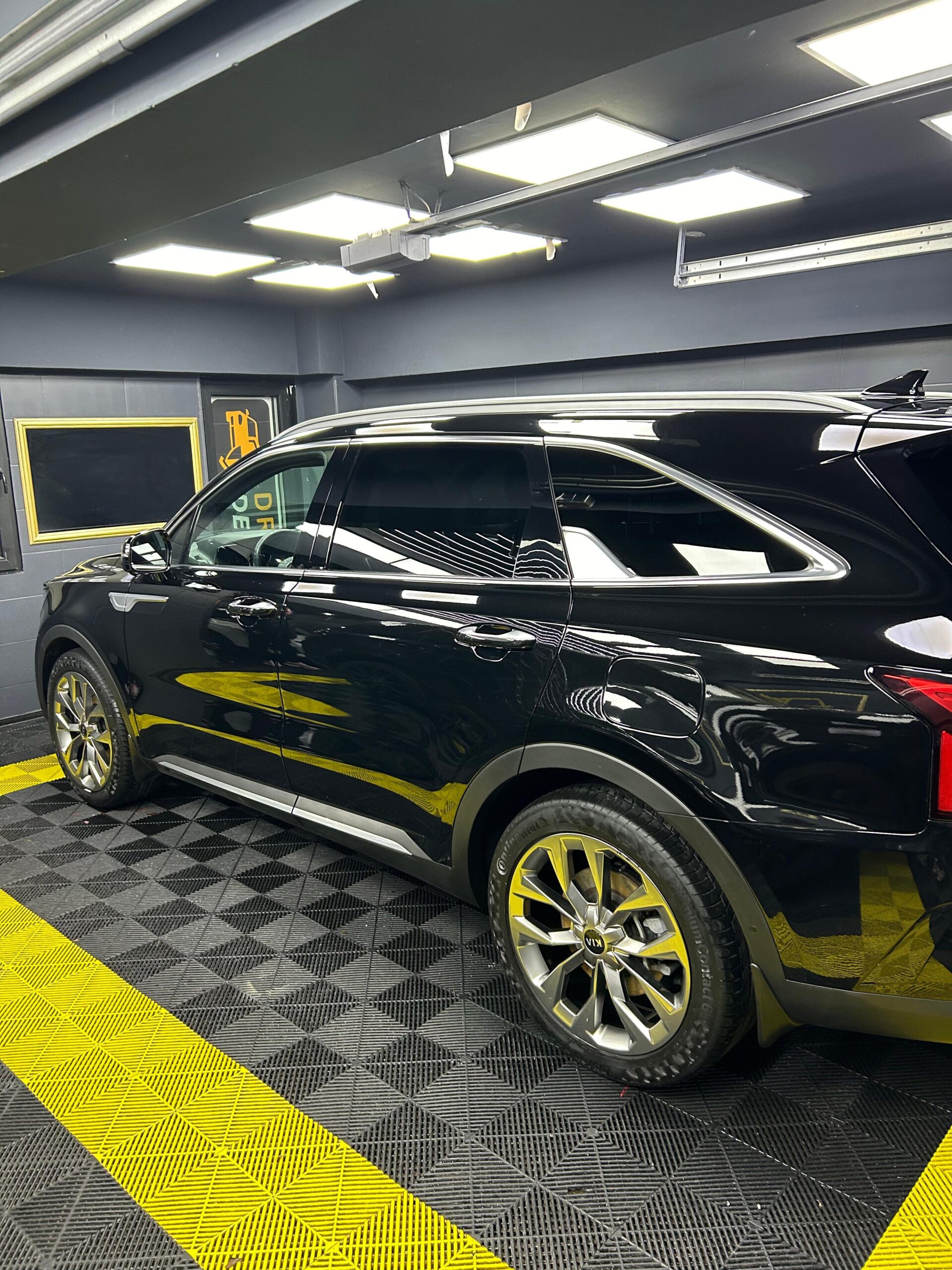 Dristor detailing, detailing auto, polish auto, polish faruri, interior exterior, detailing interior, detailing exterior, protectie faruri, ppf