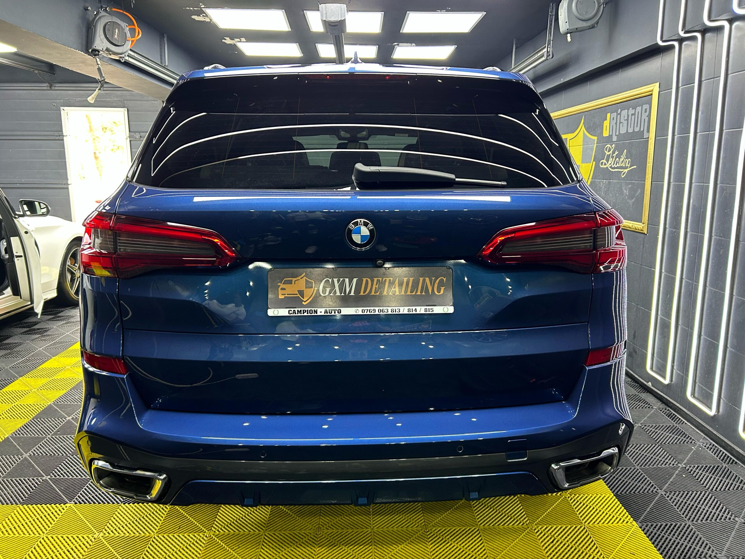 Dristor detailing, detailing auto, polish auto, polish faruri, interior exterior, detailing interior, detailing exterior, protectie faruri, ppf
