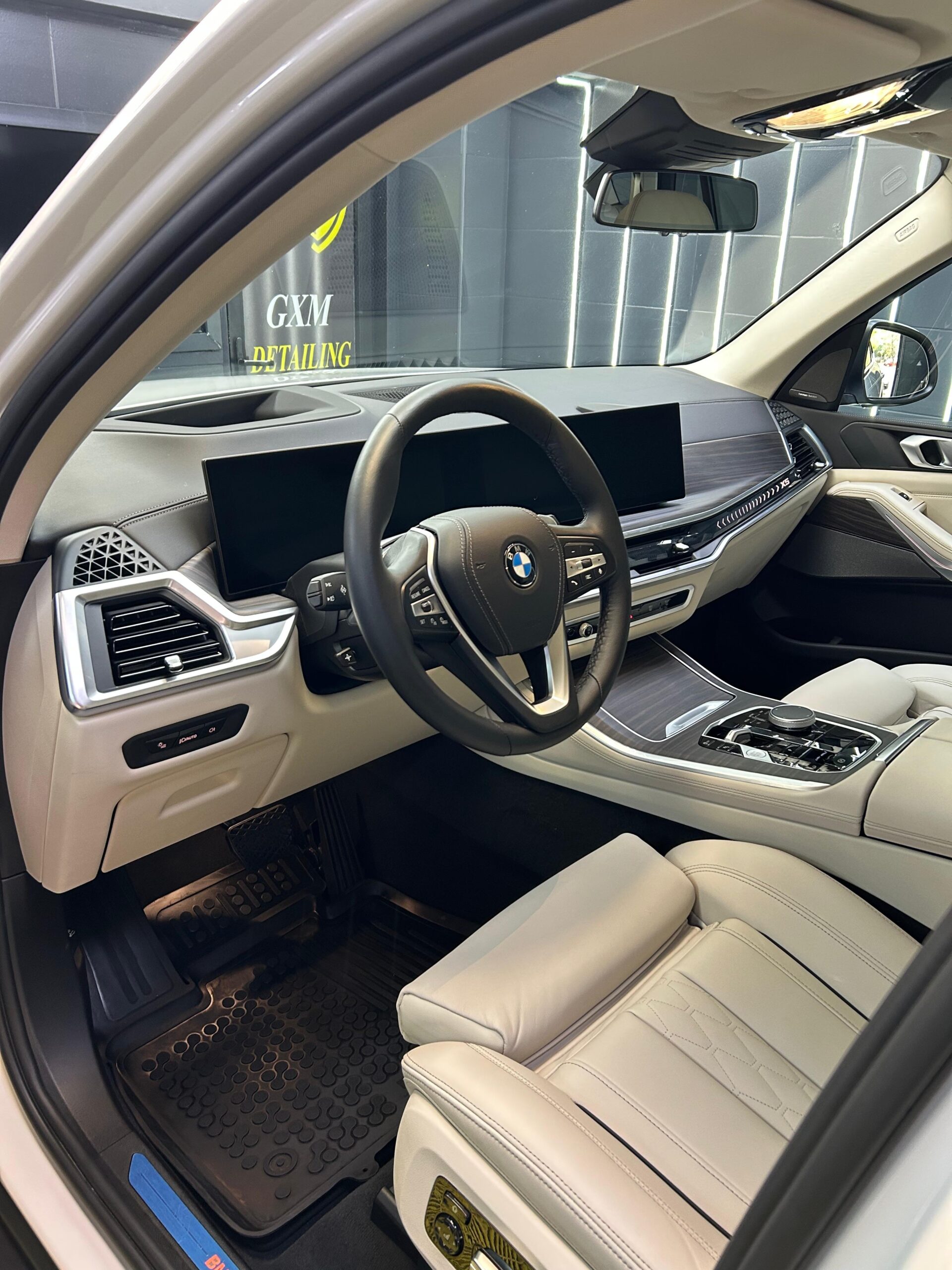 Dristor detailing, detailing auto, polish auto, polish faruri, interior exterior, detailing interior, detailing exterior, protectie faruri, ppf