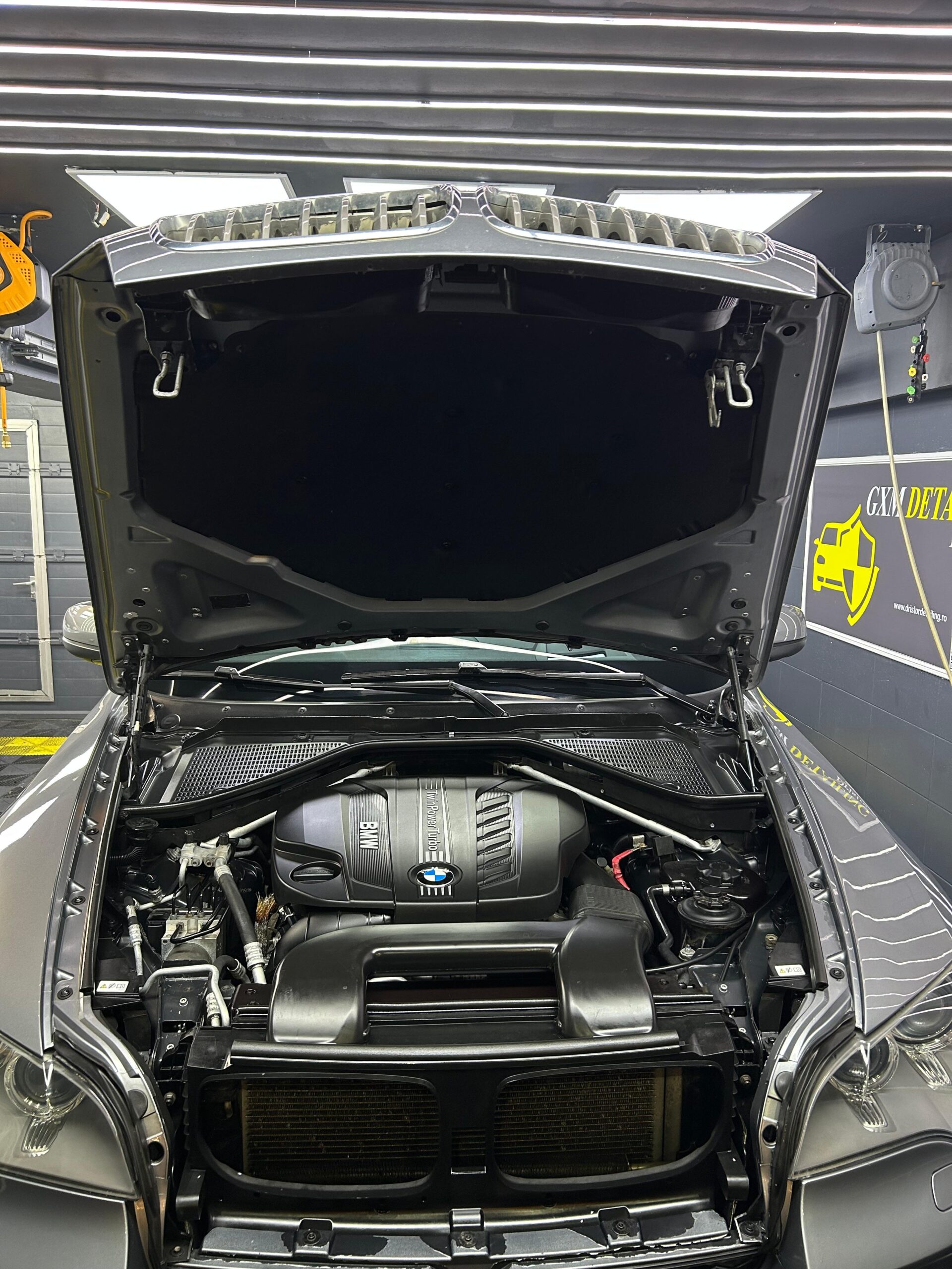 Dristor detailing, detailing auto, polish auto, polish faruri, interior exterior, detailing interior, detailing exterior, protectie faruri, ppf