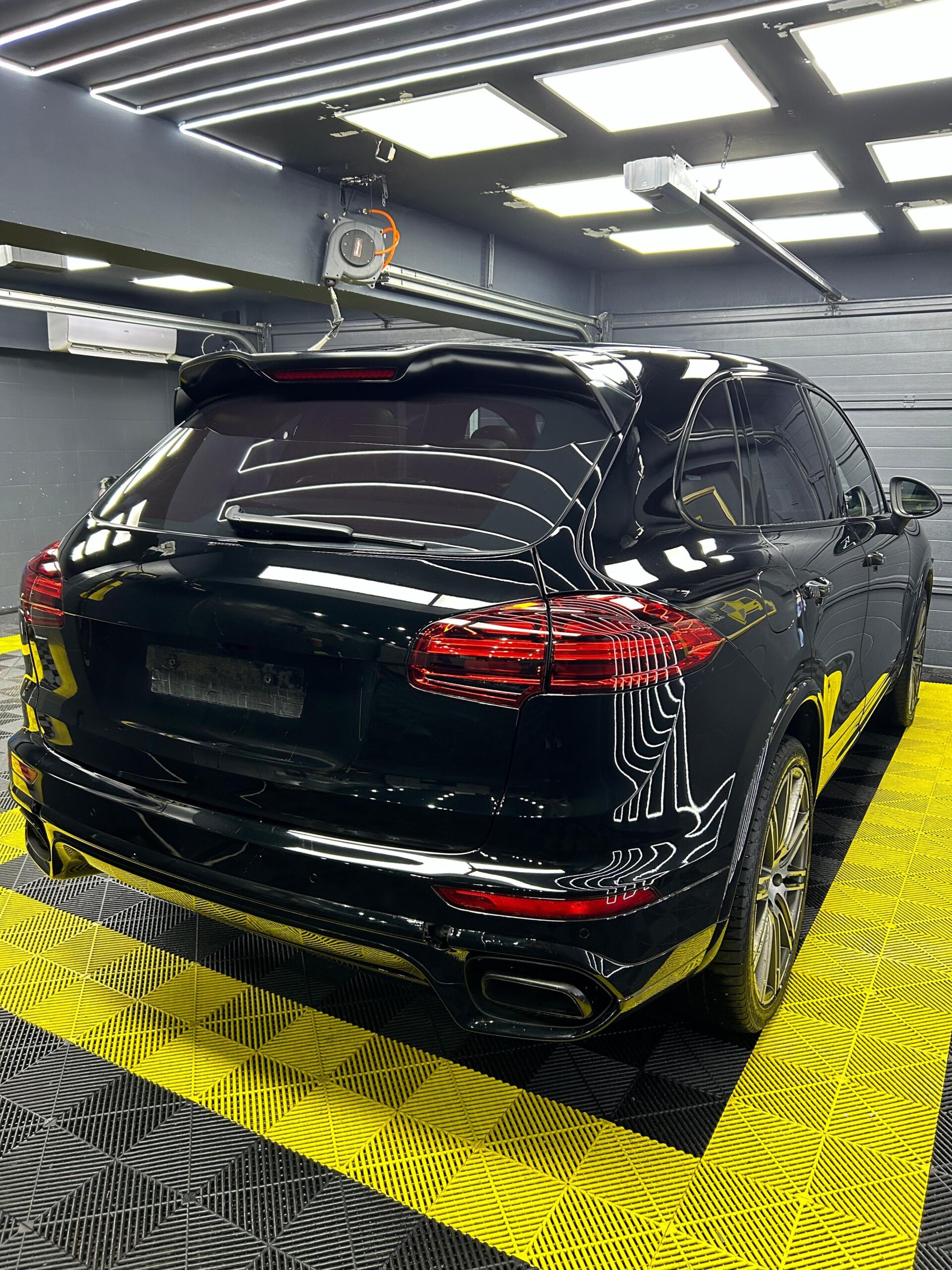 Dristor detailing, detailing auto, polish auto, polish faruri, interior exterior, detailing interior, detailing exterior, protectie faruri, ppf