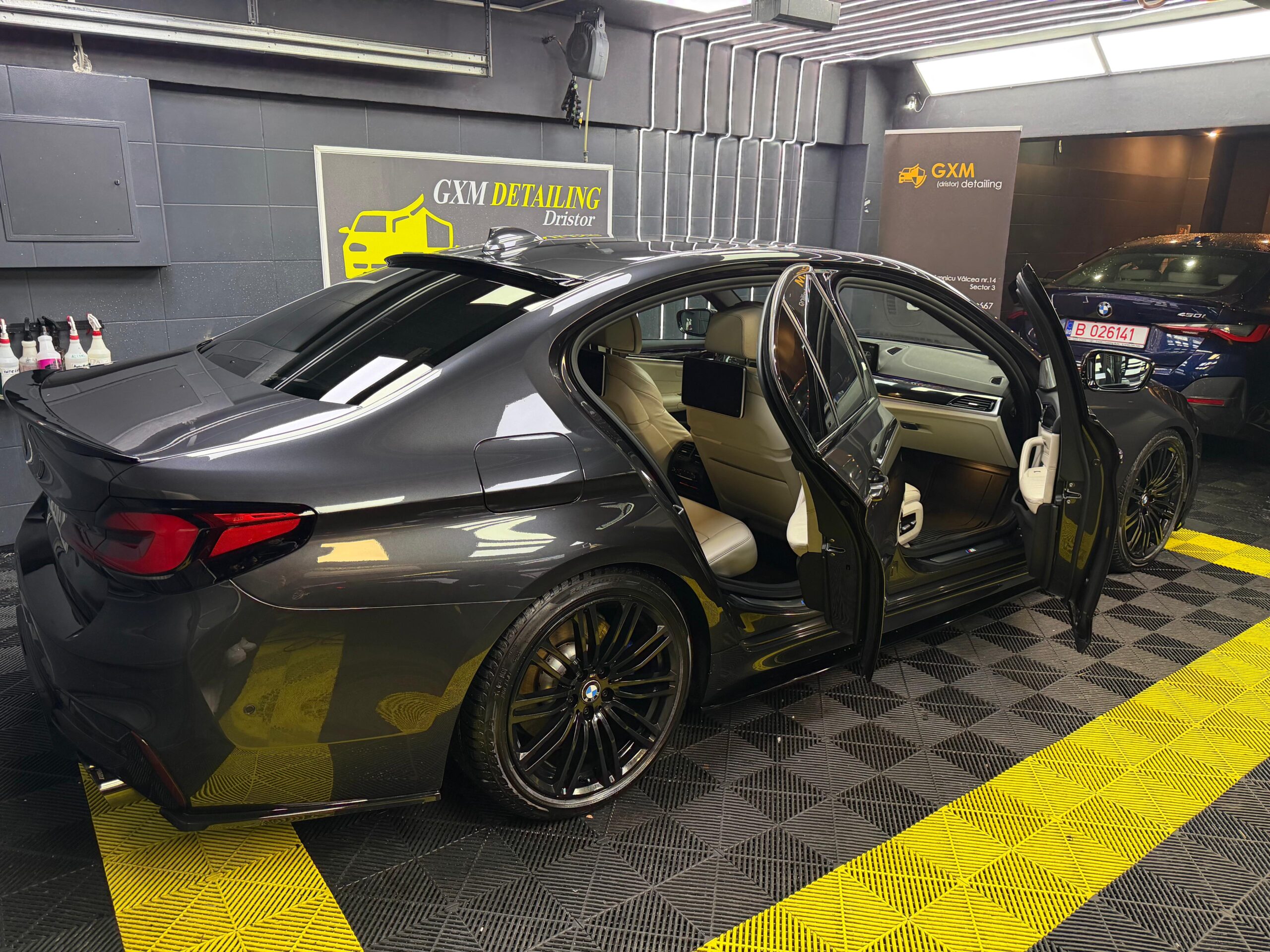 Dristor detailing, detailing auto, polish auto, polish faruri, interior exterior, detailing interior, detailing exterior, protectie faruri, ppf