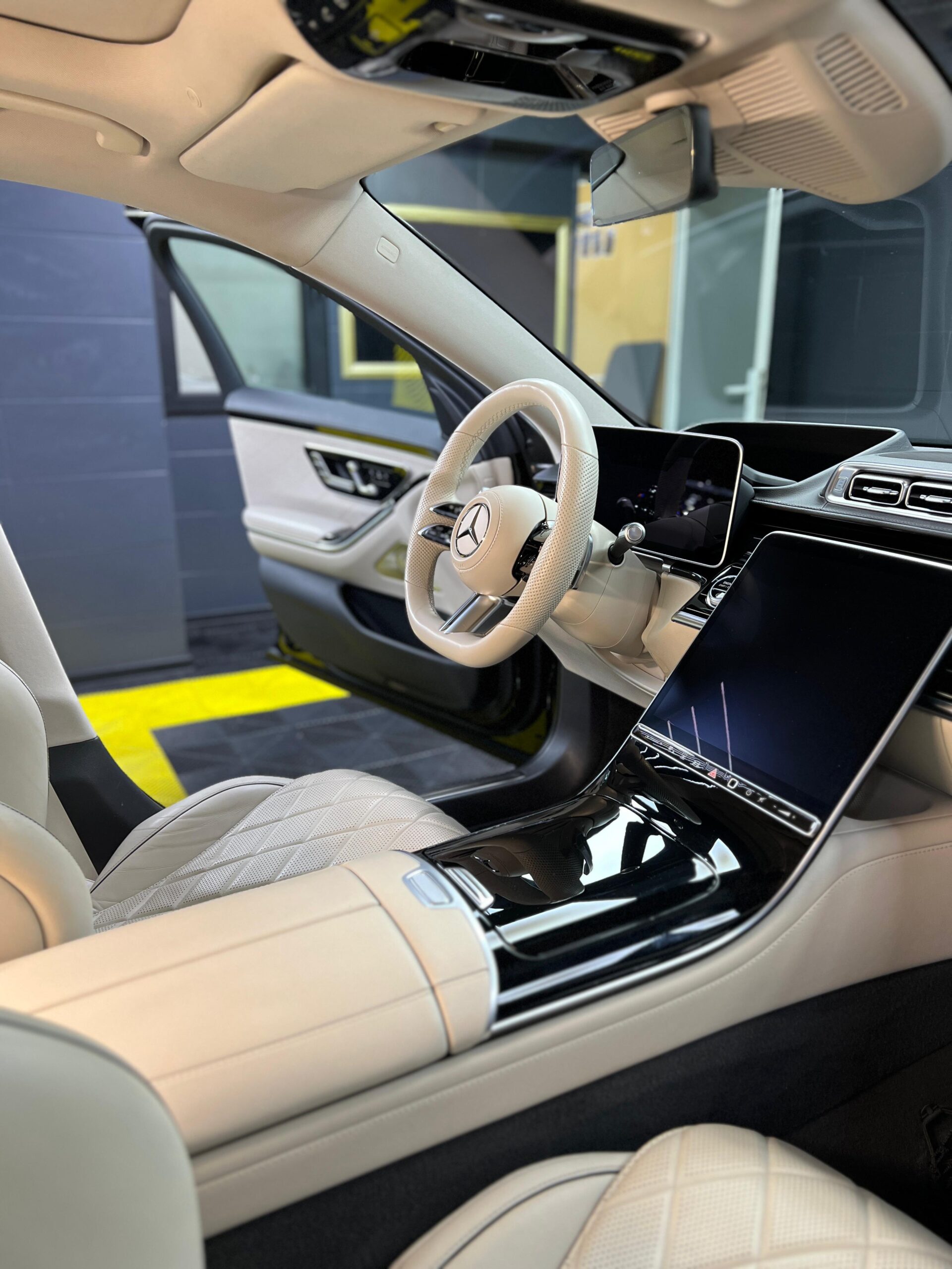 Dristor detailing, detailing auto, polish auto, polish faruri, interior exterior, detailing interior, detailing exterior, protectie faruri, ppf